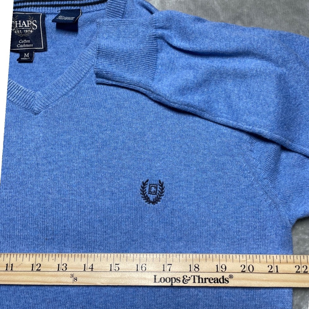 Chaps Mens V-Neck Sweater Light Blue Cotton Cashmere Blend Logo Size M C42661 - Picture 9 of 11